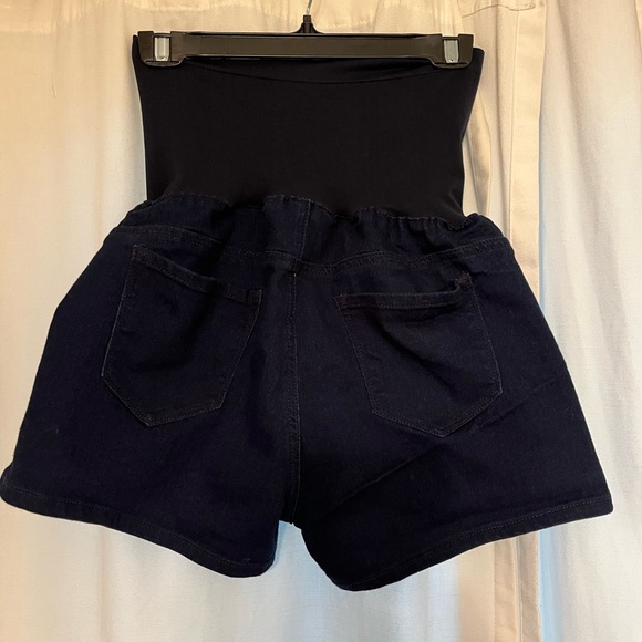 Evermore maternity jean shorts, size XL. - Picture 4 of 4